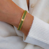 Olive cuff